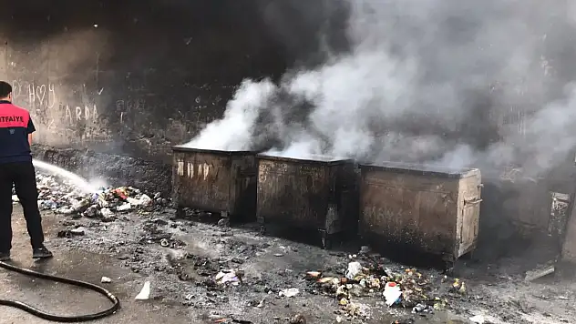 Ağrı'da Çöp ve Trafo Yangını Korkuttu