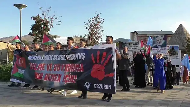 Sağlık çalışanlarının sessiz protestosu sürüyor
