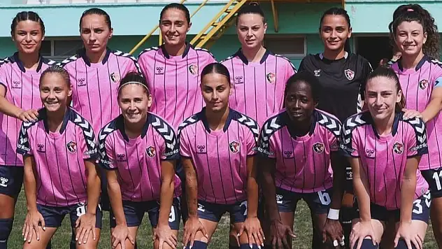 Ünye Kadın Spor Kulübü sahasından mutlu ayrıldı