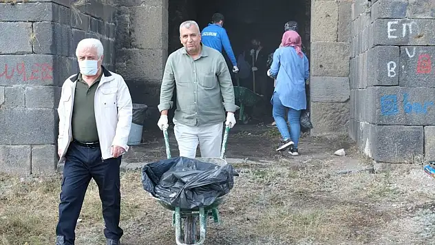 Erzurum'da tarihi Kiremitlik Tabyası temizlendi