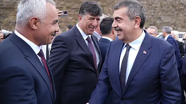 Milli Eğitim Bakanı Tekin, Erzurum'da