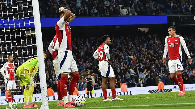 Premier Lig'de Manchester City ve Arsenal Berabere Kaldı