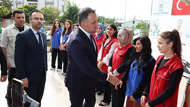Gençlik ve Spor Bakan Yardımcısı Eminoğlu, Iğdır'da gençlerle bir araya geldi,