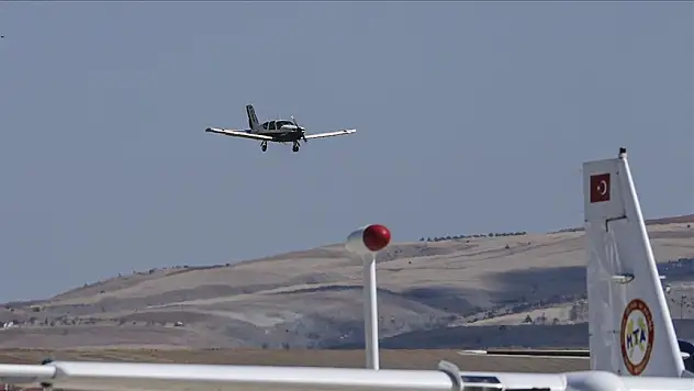 Kuduzla mücadele için havadan aşılı yemler bırakılıyor