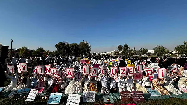 Diyarbakır'da 'Hayat Namazla Güzeldir' finali gerçekleştirildi