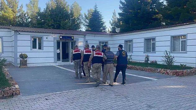 Diyarbakır'da firari 3 kişi JASAT timlerince yakalandı