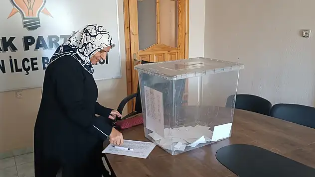 AK Parti Diyadin İlçe Başkanlığında Coşkulu Delege Seçimi