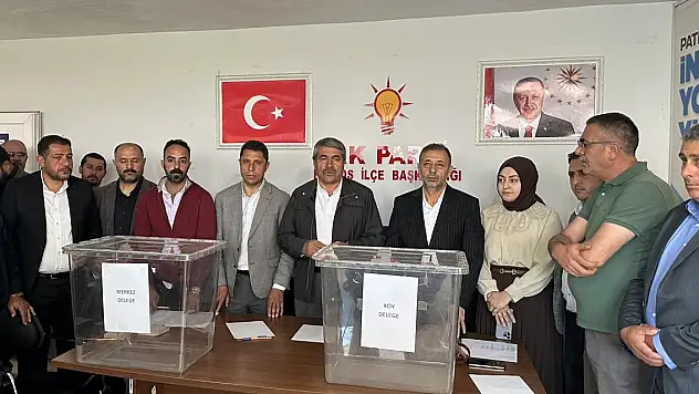 AK Parti Patnos İlçe Başkanlığı'nda Delege Seçimi Yapıldı