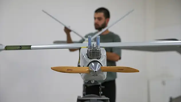 Van'da mühendisler 10 saat havada kalabilen insansız hava aracı geliştirdi