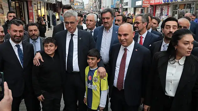 Bakan Memişoğlu Ağrı Caddelerinde