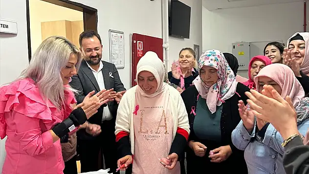 Erzurum'da bakım merkezinde kalan kadınlar meme kanserine dikkati çekti