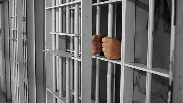Ceza infaz sisteminde yapılması beklenen değişiklikleri hukukçular değerlendirdi