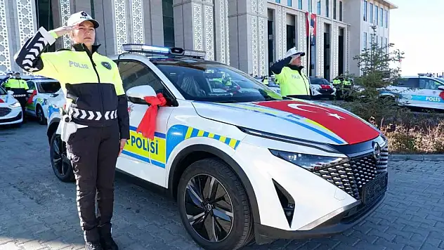 Erzurum'da Yeni Polis Araç Filosu Teslim Töreni Gerçekleştirildi
