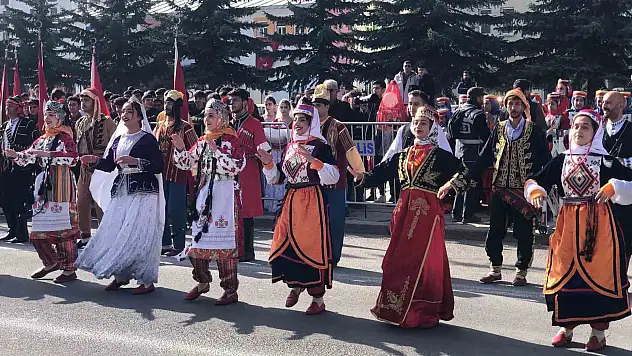 Kars'ın düşman işgalinden kurtuluşu coşkuyla kutlandı