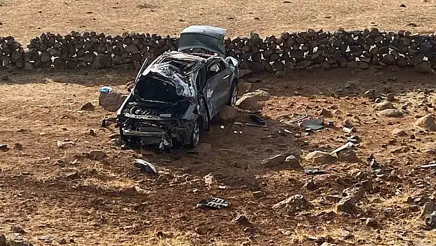 Diyarbakır'da otomobil takla attı: 2 yaralı