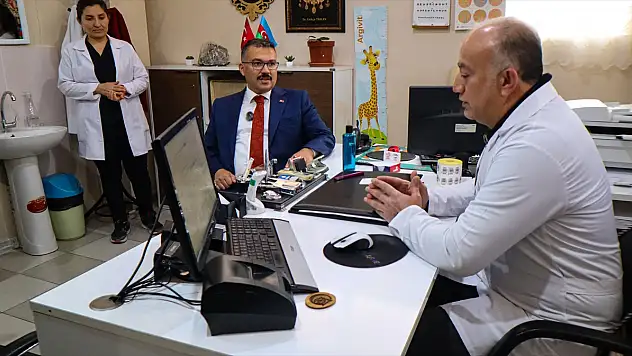 Iğdır Valisi Turan, aile hekimine muayene oldu