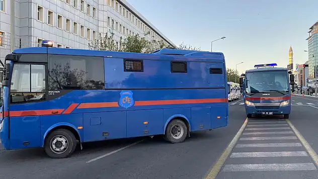 Narin cinayetinde tutuklu 4 sanık adliyeye getirildi
