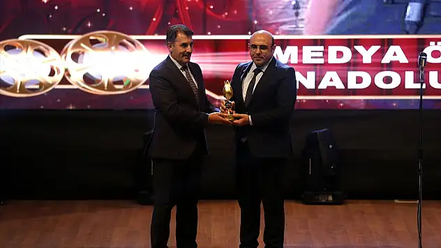 'Muş Altın Lale Ödülleri' sahiplerini buldu