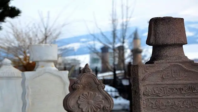 Erzurum'da Kaptan Mehmet Paşa Anıldı