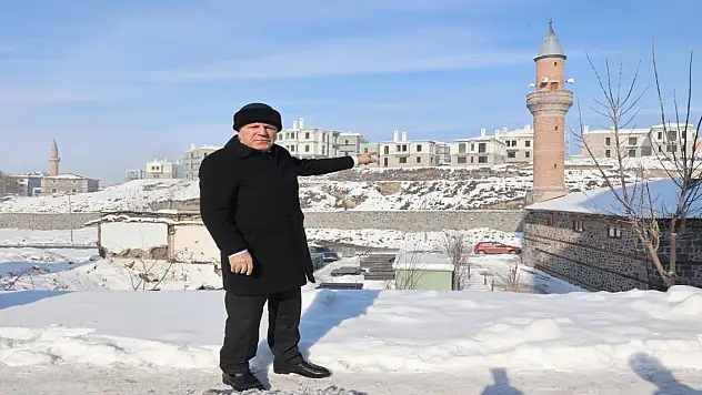 Erzurum Belediye Başkanı Kentsel Dönüşüm Alanını İnceledi