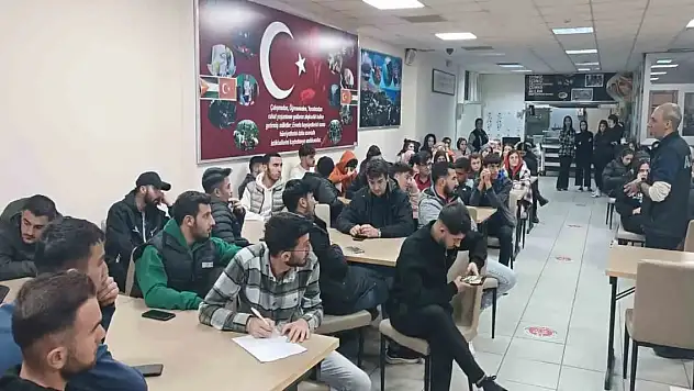 Adilcevaz'da KYK Öğrencilerine Afet Farkındalık Eğitimi ve Tatbikat