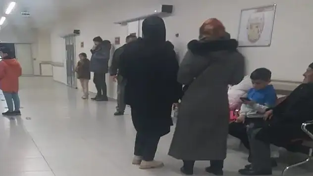 Erzurum'da Lahmacun Etkinliğinde 8 Öğrenci Zehirlendi