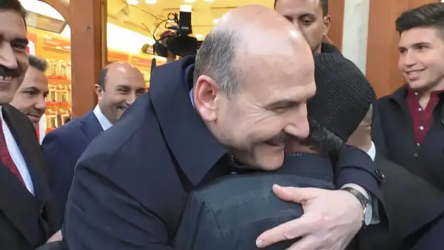 Bakan Soylu'ya yoğun ilgi