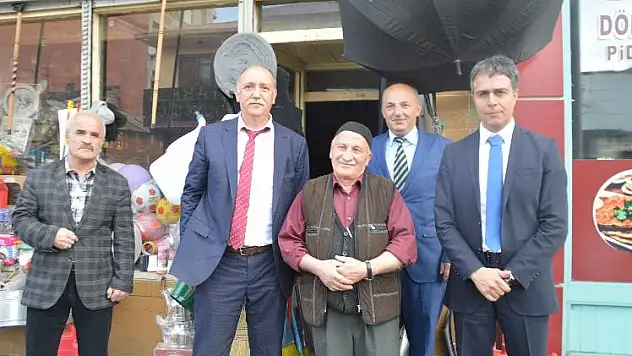 Defterdar Tural esnafı ziyaret etti