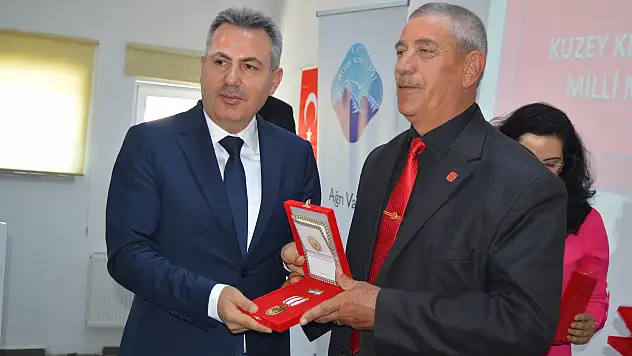 Ağrı'da 30 Kıbrıs Gazisine madalyaları verildi