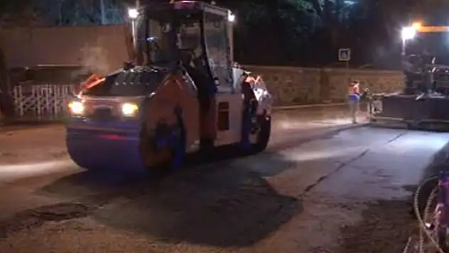 Çöken yol trafiğe açıldı