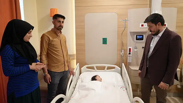 2 saatlik operasyon Kumsal bebeğin hayatını değiştirdi