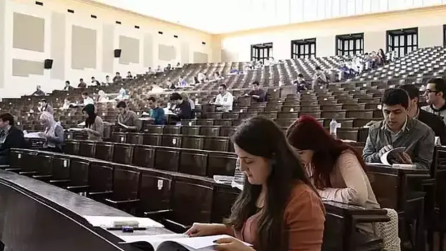 2025 Türkiye'nin En İyi Üniversiteleri: URAP Puanlama Kriterleri Açıklandı!