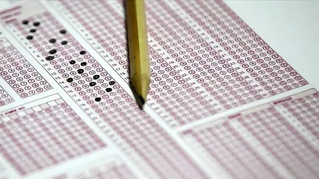 2025 YDS'de 68 bin aday bilgi sınavındaydı