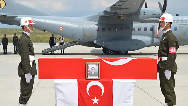 Şehit Askerin Naaşı Memleketi Ağrı'ya getirildi