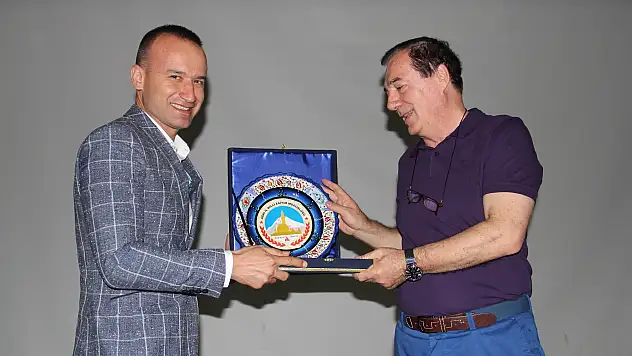 Ağrı'da 'Okul Yöneticilerine Mesleki Gelişim Eğitimi'