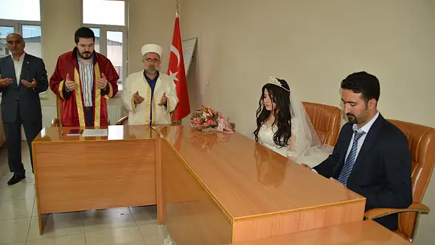 Ağrı'da dini ve resmi nikah birlikte kıyılabilecek