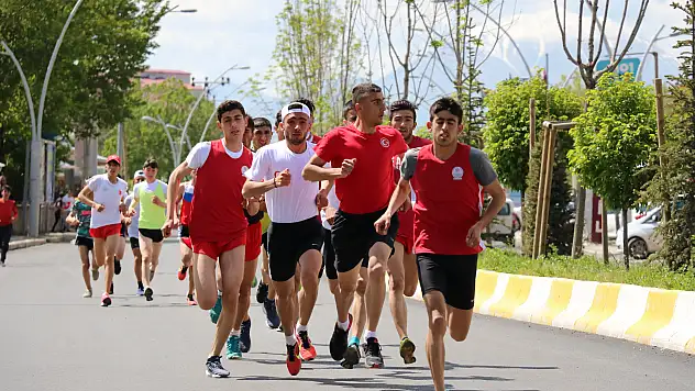 Ağrı'da 19 Mayıs heyecanı devam ediyor
