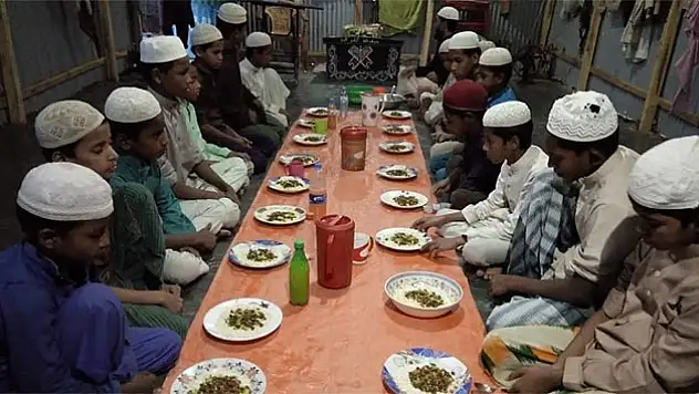 Myammarlı Müslümanların trajedisi dinmiyor