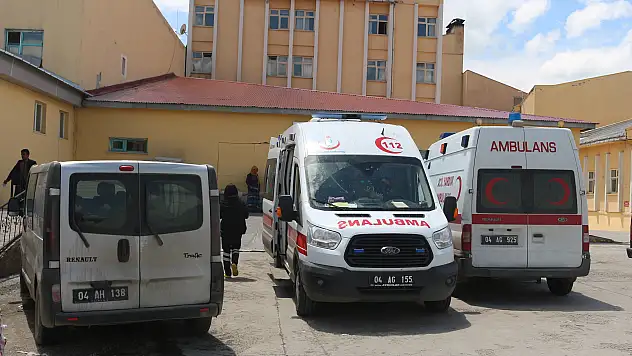 Ağrı'da kaza onlarca Afgan yaralı