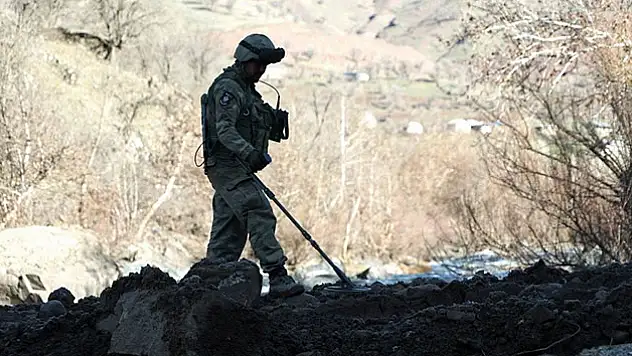 Hain saldırı yaralı askerler var