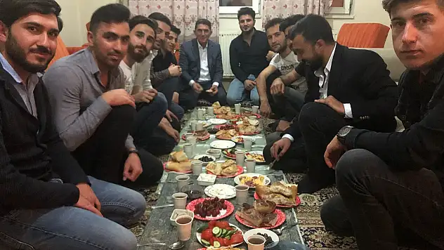 Ekrem Çelebi öğrencilerin konuğu oldu