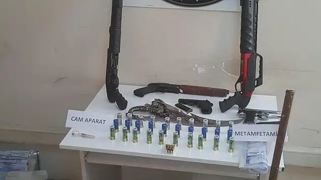 Ağrı ve Van'da uyuşturucu satıcılarına ağır darbe