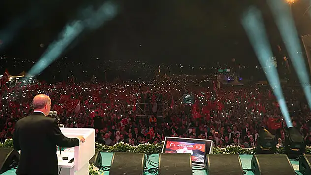 Erdoğan FETÖ'ye yüklendi