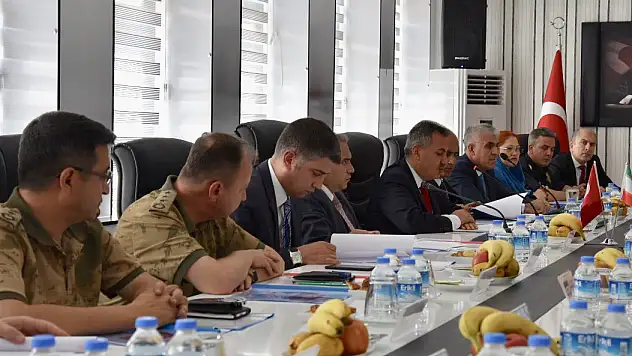 İran heyeti Ağrı'da