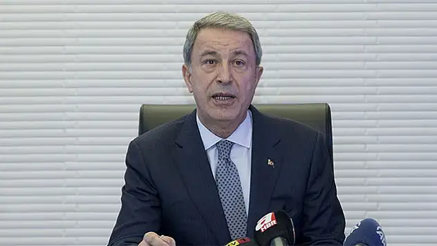 Akar ABD'li mevkidaşı ile görüştü