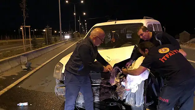 Ağrı'da kaza: 1'i ağır 3 yaralı