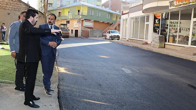Ağrı Belediye Başkanı Sayan Asfalt Çalışmalarını Denetledi