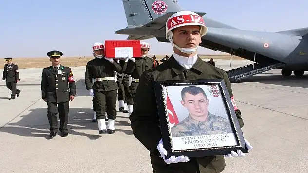 Tutak şehidini uğurladı