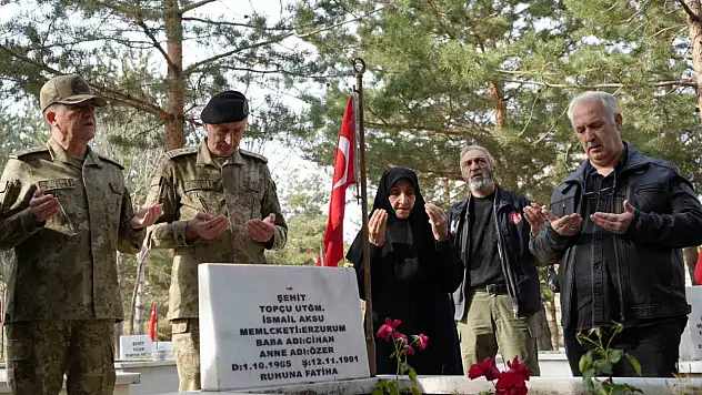 34 Yıldır Şehit Aksu'yu Unutmayan Arkadaşları Her Yıl Buluşuyor