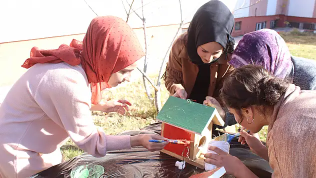 Öğrencilerden gönülleri ısıtan hareket